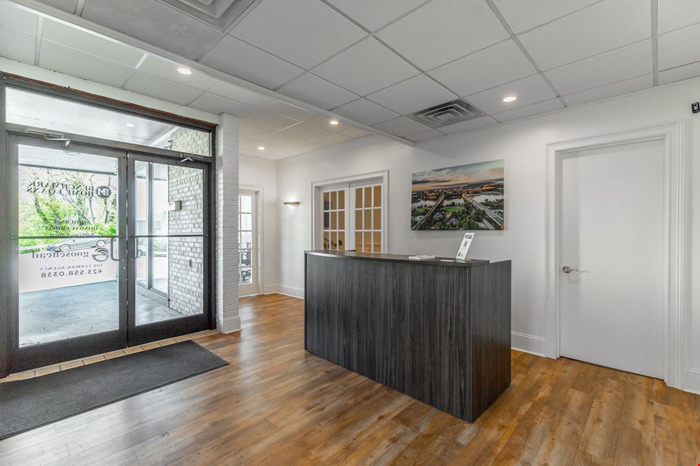 Small Professional Office Spaces in Red Bank for Lease