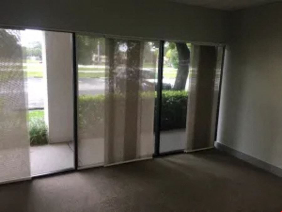 6532 SF Suite 140 Professional and Medical Office Space