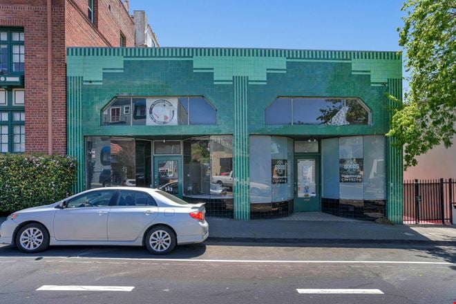 Preview of Retail space for Rent at 539-543 Georgia St