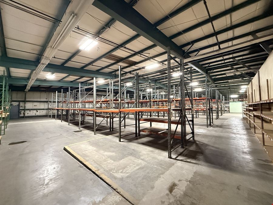 Stand Alone Warehouse Near Polk Parkway