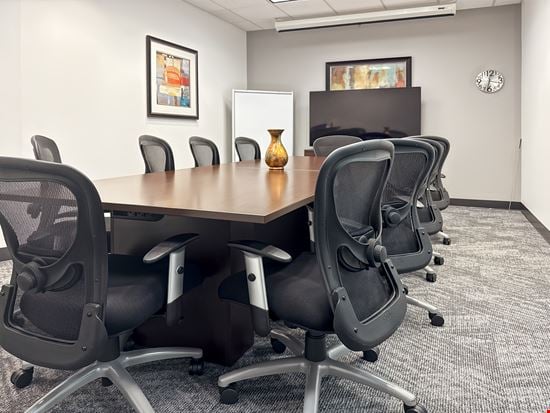 Regus - Union Hills Office Plaza