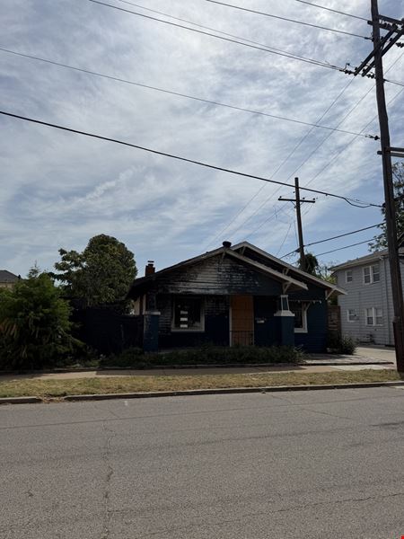 Preview of Retail space for Sale at 2312 N Francis Ave