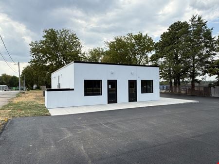 Preview of Retail space for Rent at 5159 S Campbell Ave