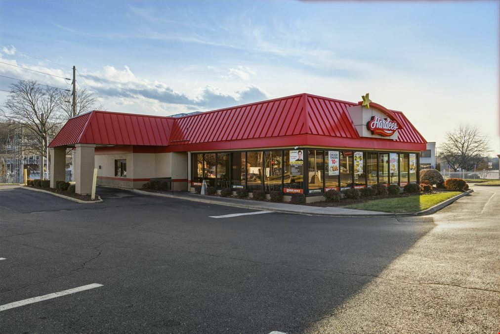 Ready-Made Drive-Thru at a Signalized Corner