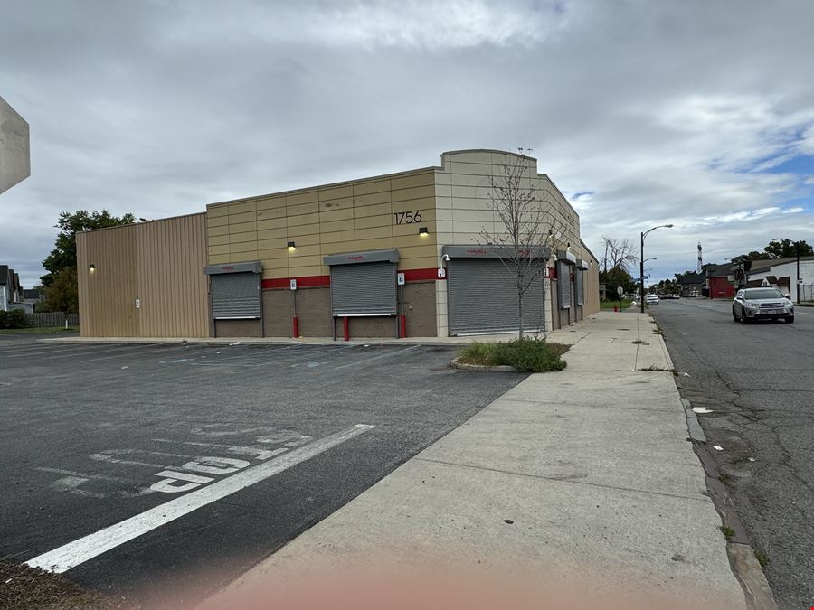 9,107+/- SF Retail Space Sub Lease