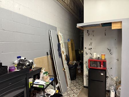 Preview of commercial space at 4994 Lindora Dr