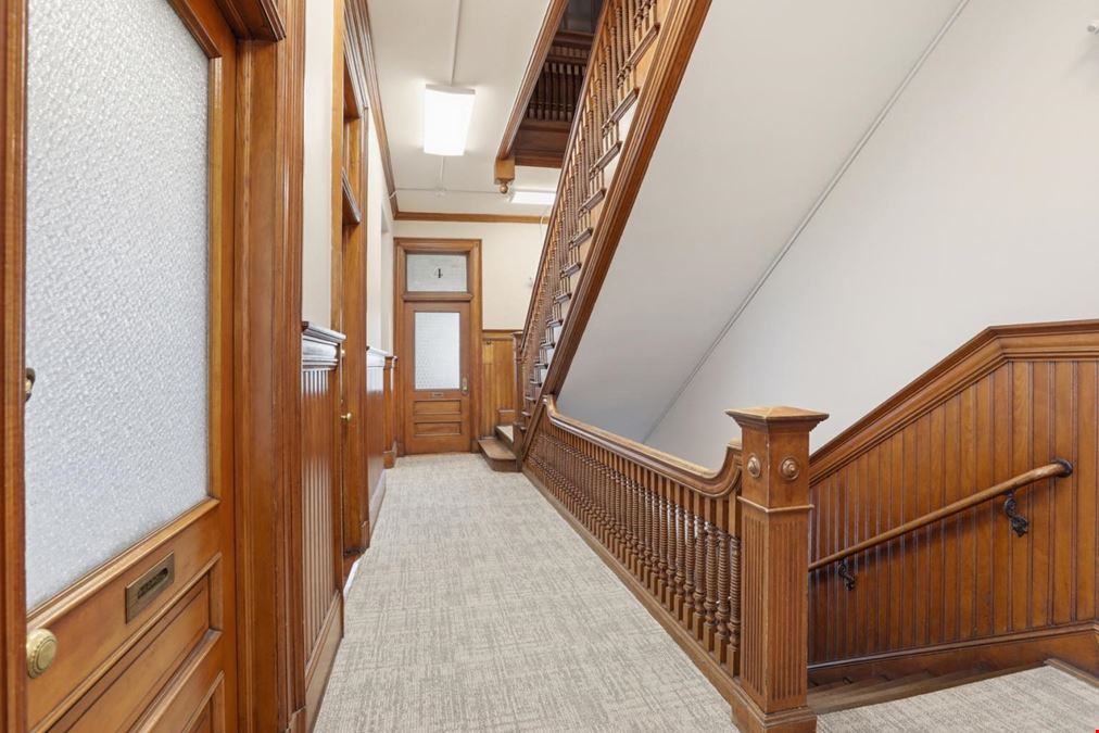 NOW LEASING! Premier Office/Retail Suites in Downtown Amesbury, MA