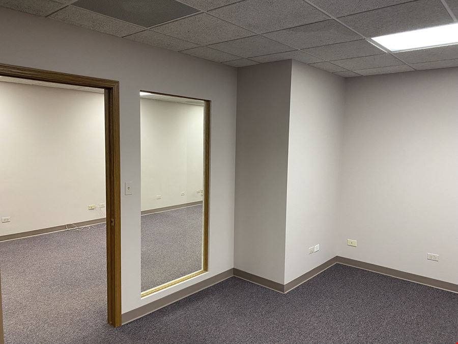236 E Northwest Hwy, Palatine