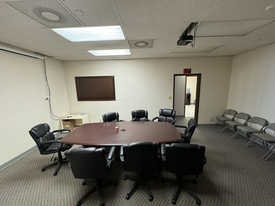 Clean Office Space In Excellent Condition @ Airport Area