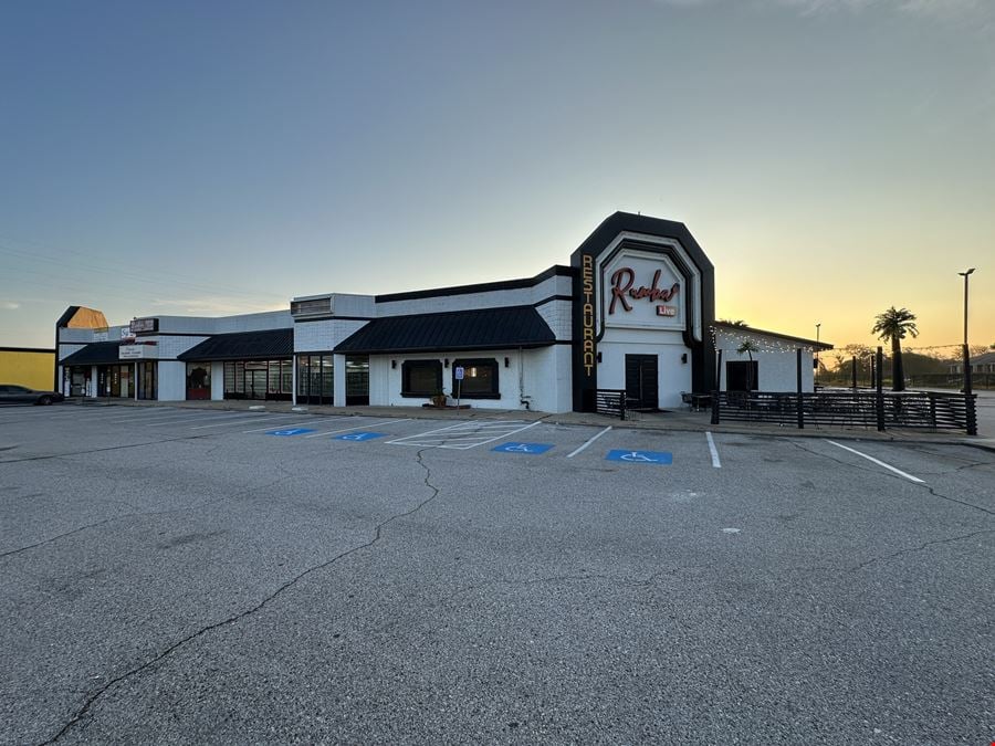 Highway 6 Plaza