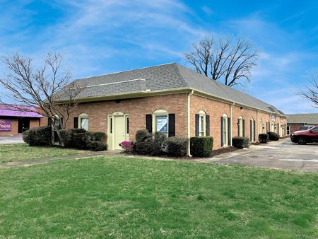 Preview of commercial space at 155 Carriage House Dr, 