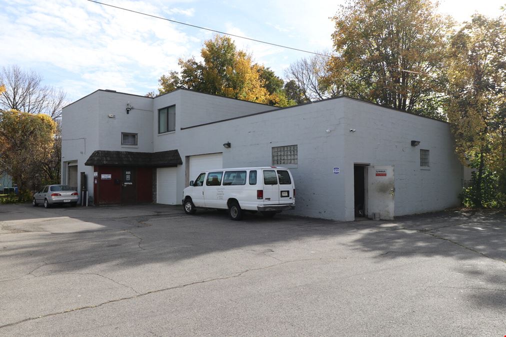 469 Lyell Ave