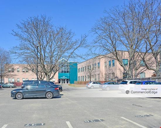 Geek Offices - 1035 Cambridge Street