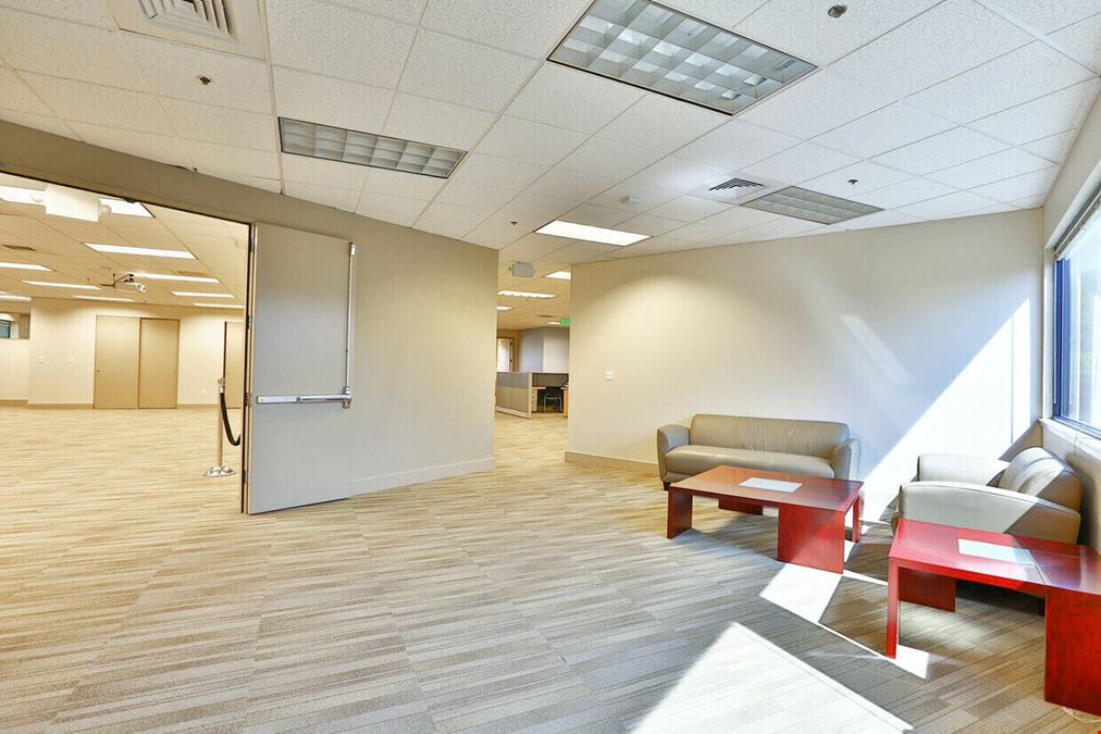 ±6,400 SF Office/R&D Sublease