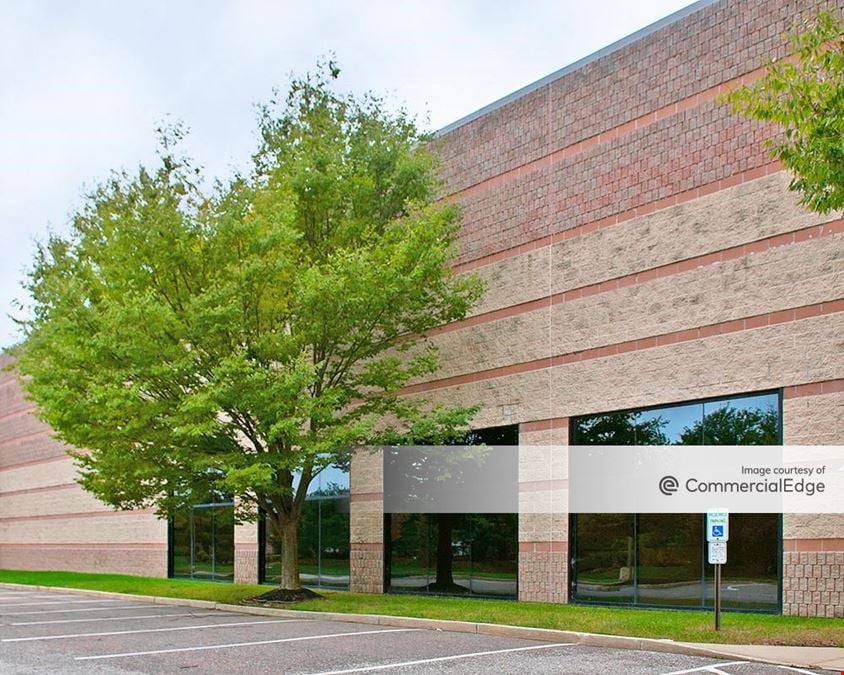 Forest Park Corporate Center - 1225 Forest Pkwy