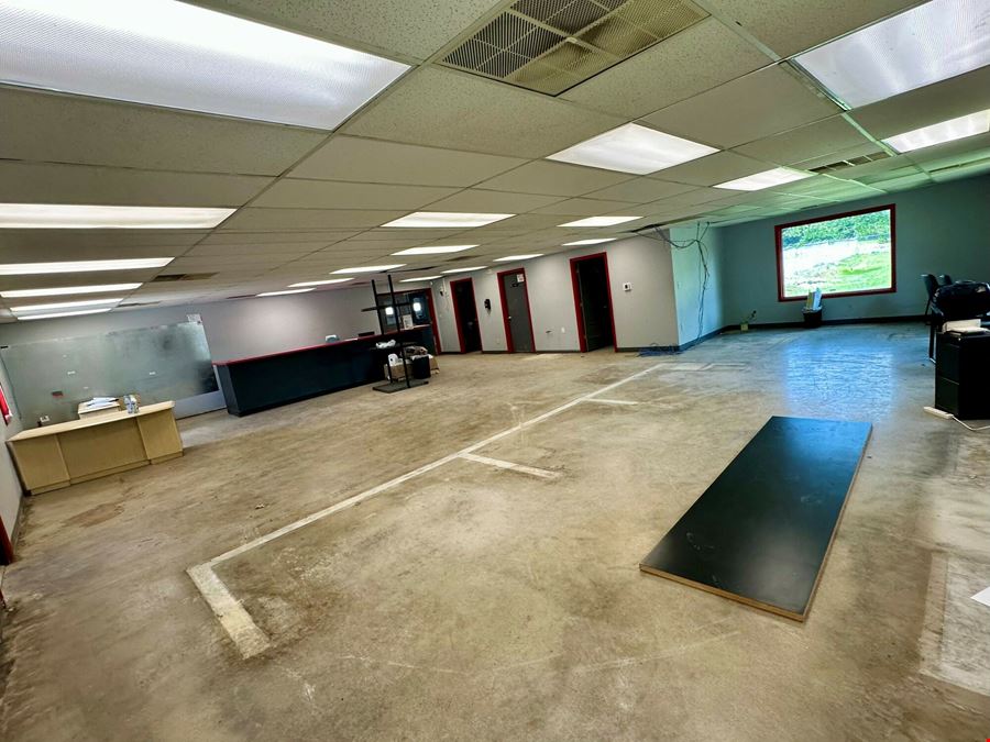 2305 W Industrial Park Dr