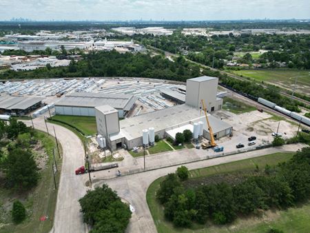 Preview of Industrial space for Rent at 8615 Golden Spike Ln