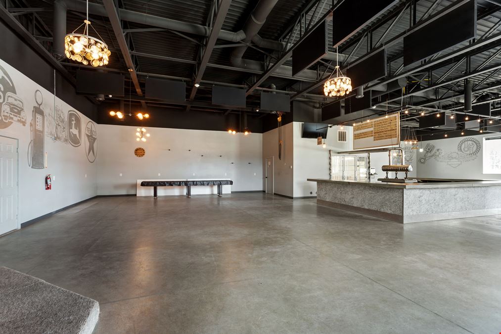 Former Busted Knuckle Brewery & Pit 105
