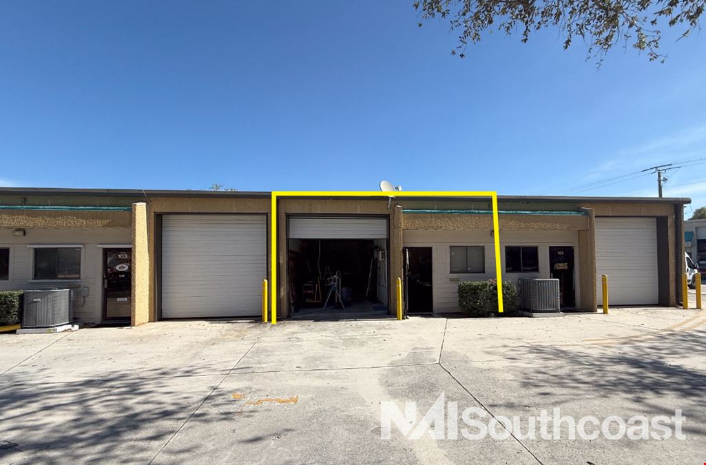 880 SF Office/Warehouse Condo