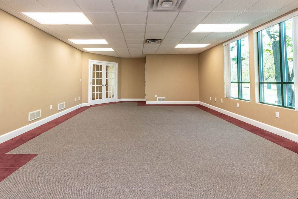 125 Professional Parkway Medical & Professional Offices