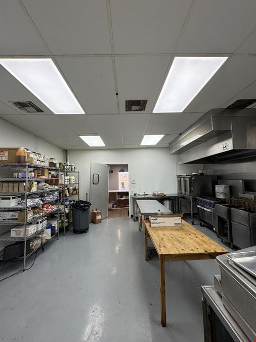 1,600 SF Commissary & Prep Kitchen - Acadian/Perkins