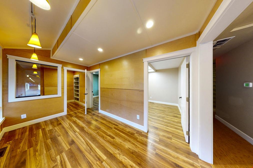 520 Lilly Rd NE #2