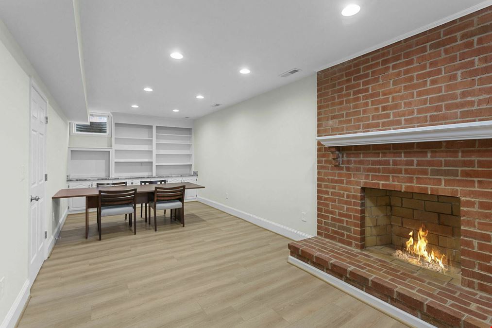 Prime, Renovated Ground-Floor Office Suite on Route 250