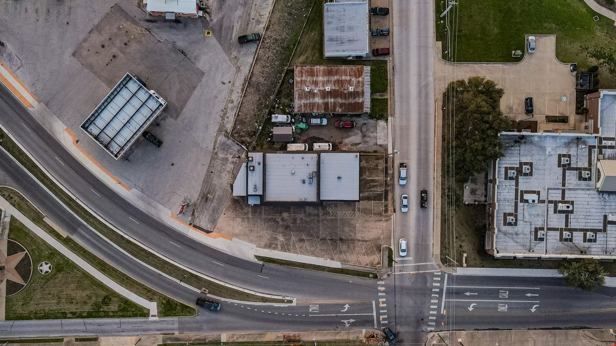 401 N Austin Pkwy