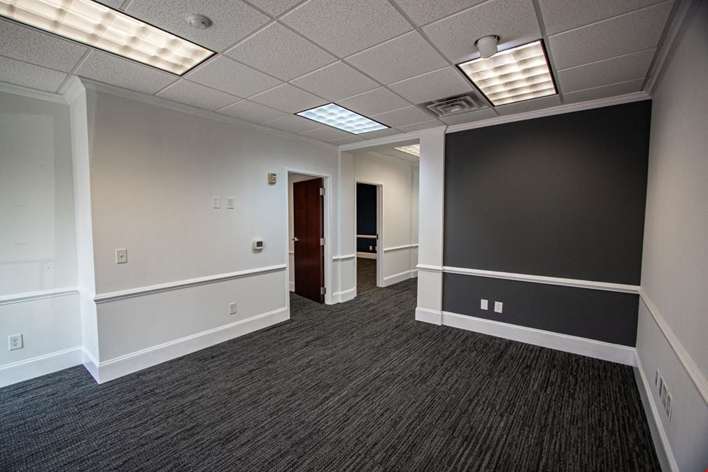 Office Suite in Clemson- 1,642 SQ FT- off HWY 123!