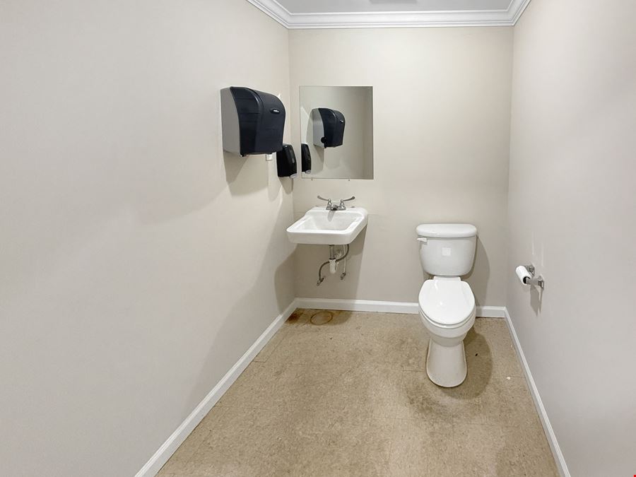 Metro Warehouse, Suite G
