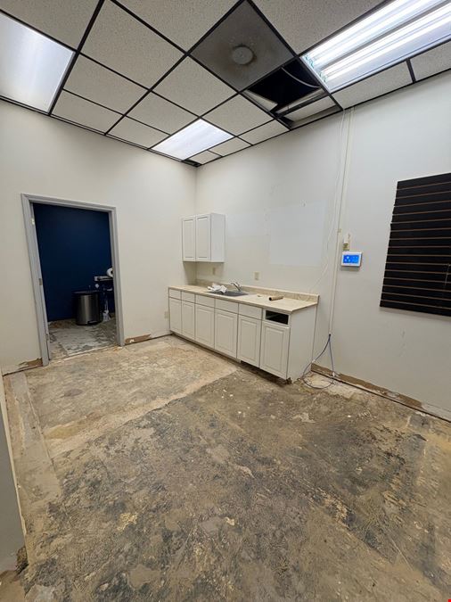 Flexible Retail Space Available on Veterans Memorial Blvd
