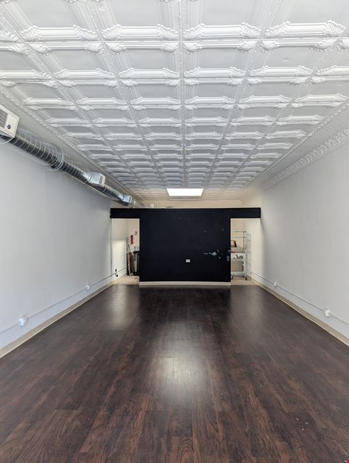 Value-Add Prime Oak Park Retail Opportunity