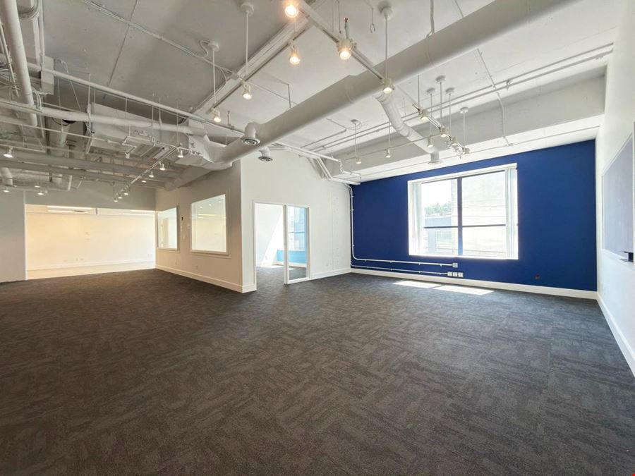 #202 - 128 W 6th Ave