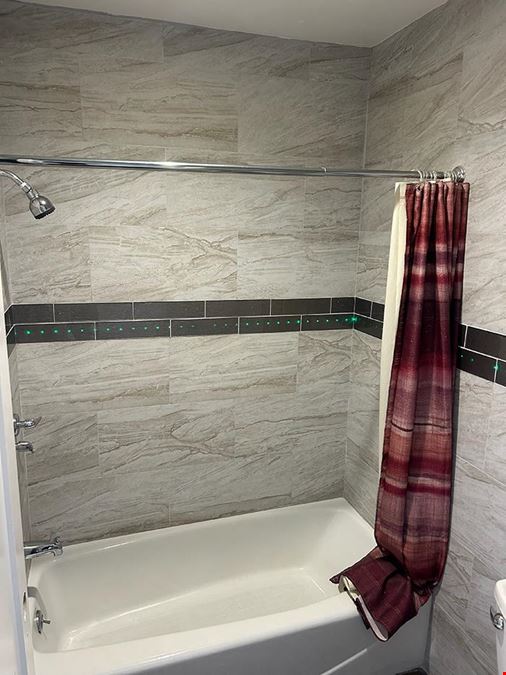 2205 Harbor Blvd - Costa Mesa, CA