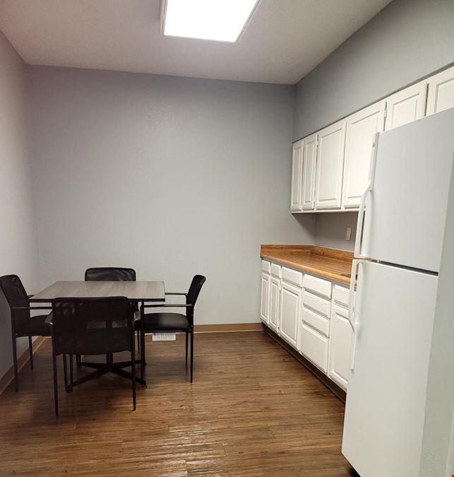 215 Dalton Dr - D
