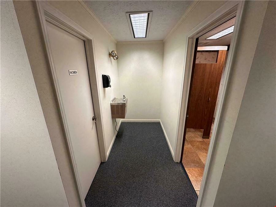 McKnight East Professional Office