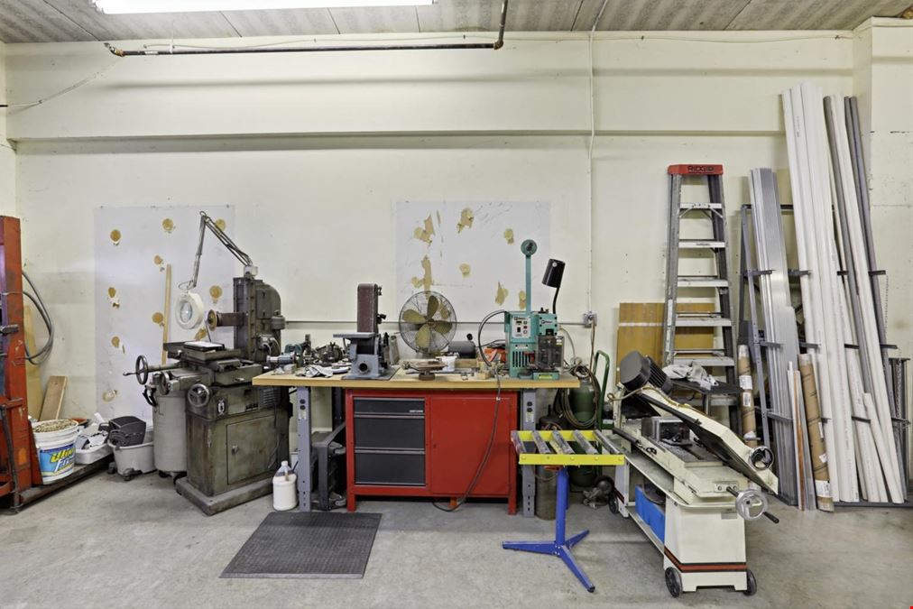 1,500sf Industrial Space for Lease at Rowley Business Park