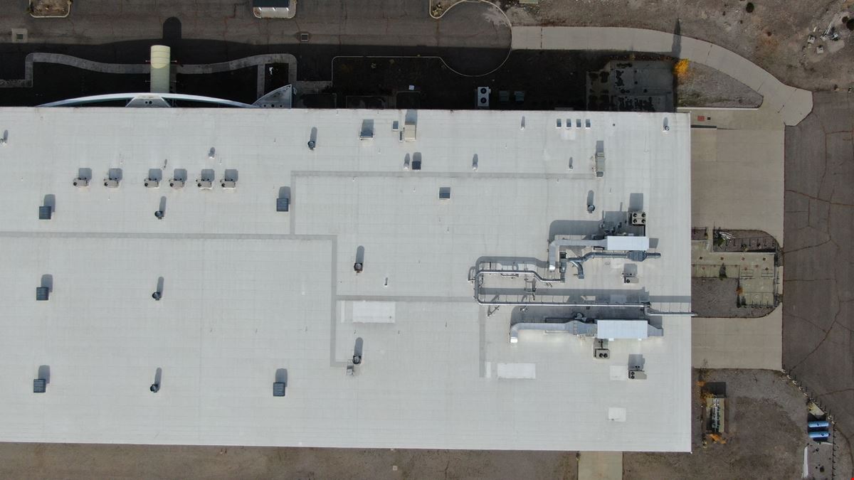 I-5 Industrial Building & Land