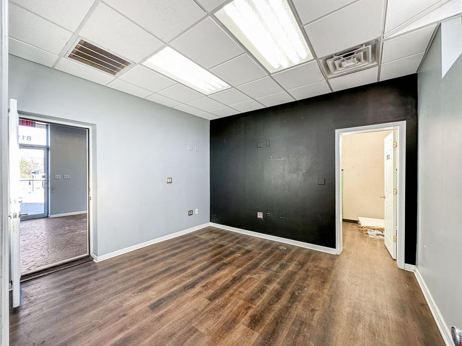 811 W Constance Rd