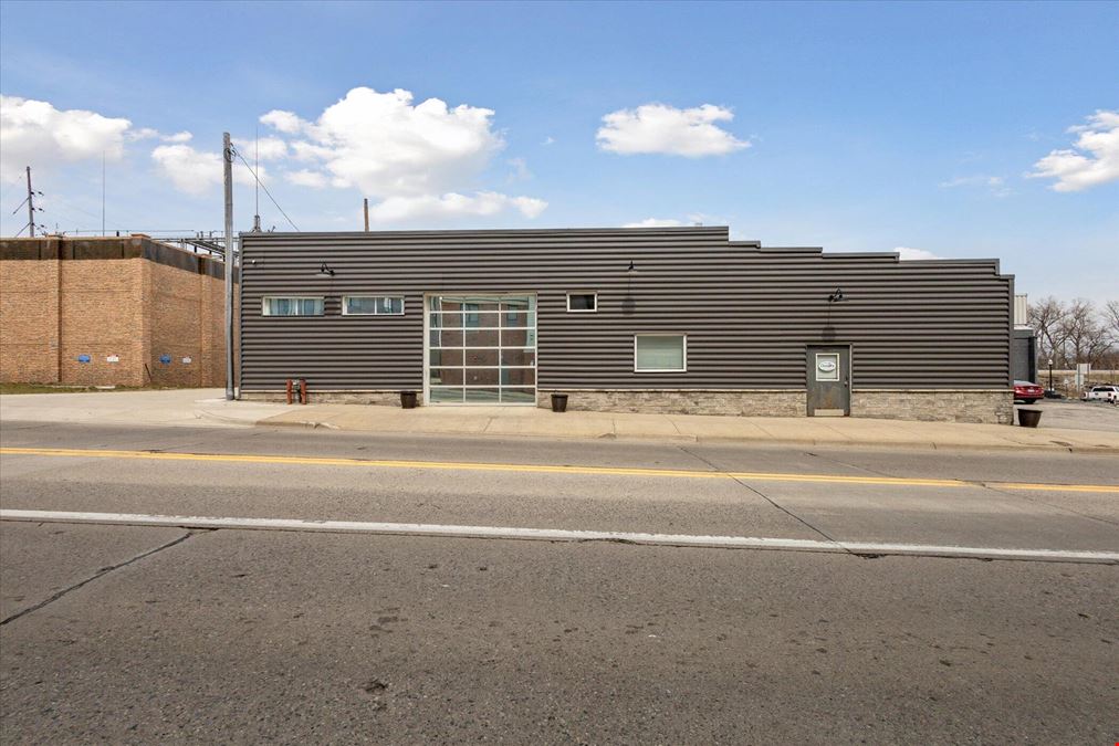 206 W Louis Glick Hwy