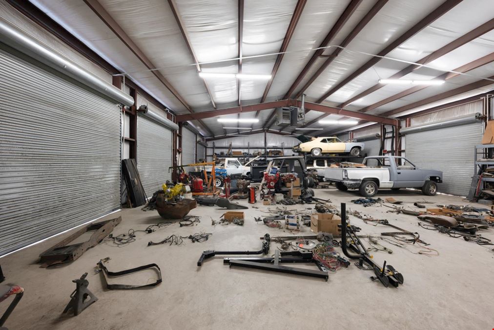 Flex for Sale in Wills Point, TX