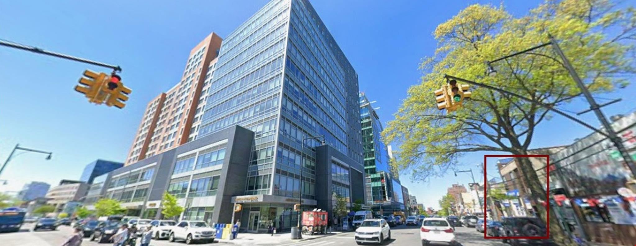 Walk Up Second Floor Medical Office Retail Store 850 Square Feet Downtown Flushing!