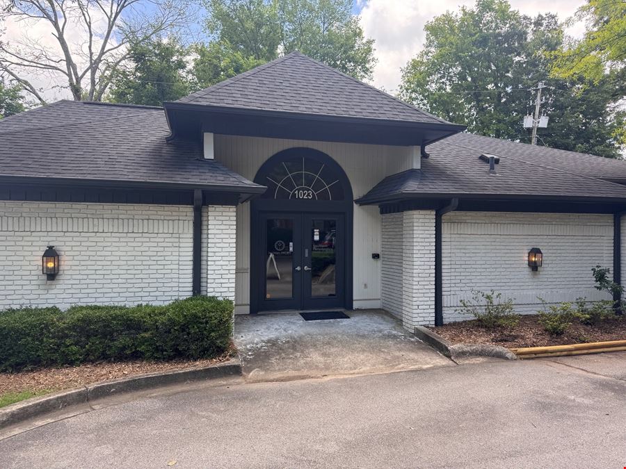 1023 Oxmoor Road
