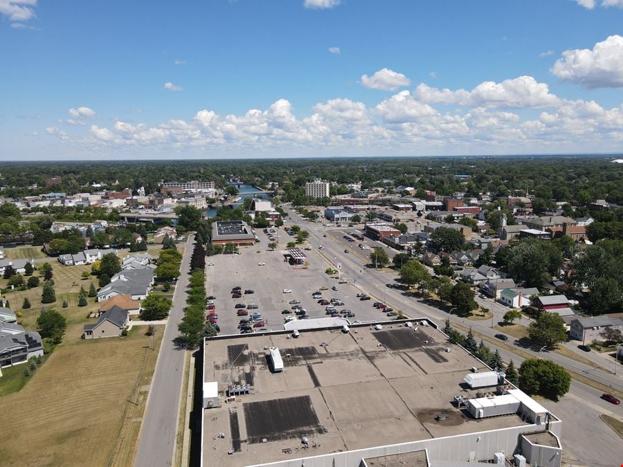Tops Plaza Tonawanda