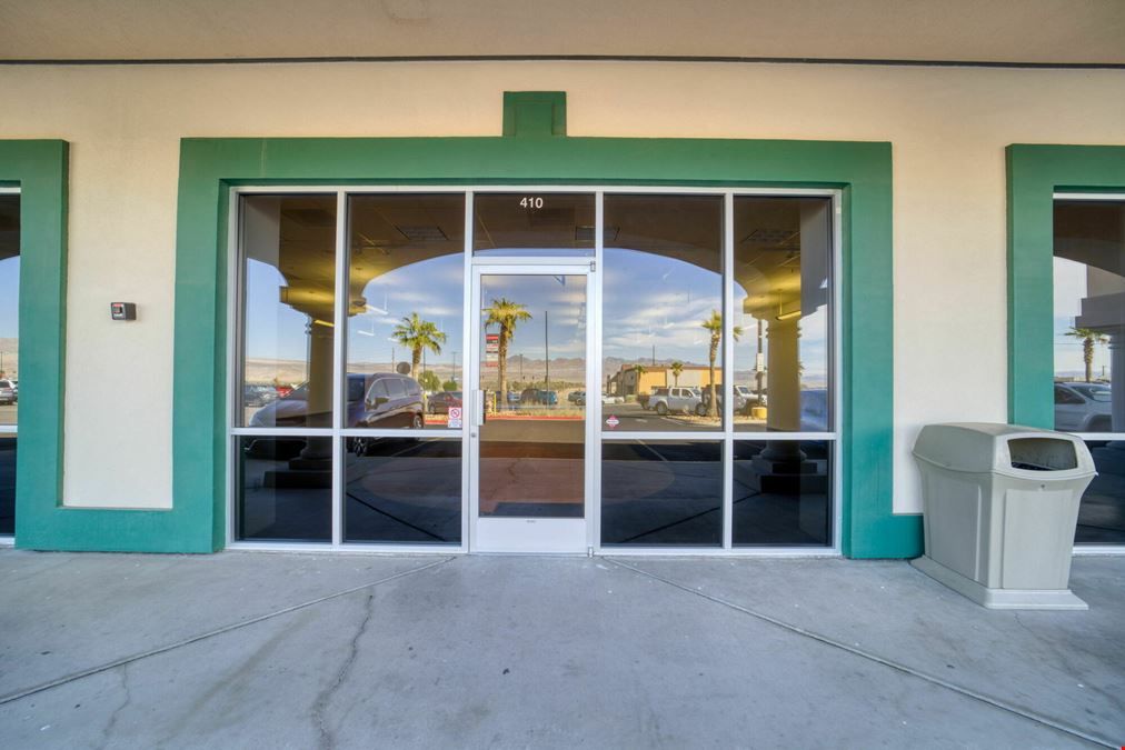 Retail Space for Lease - Great Visibility
