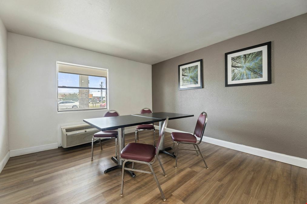 Econo Lodge Mineral Wells