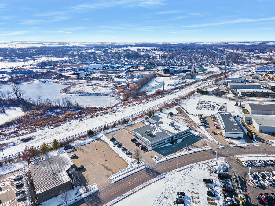Professional Office Building - 1615 Commerce Pkwy