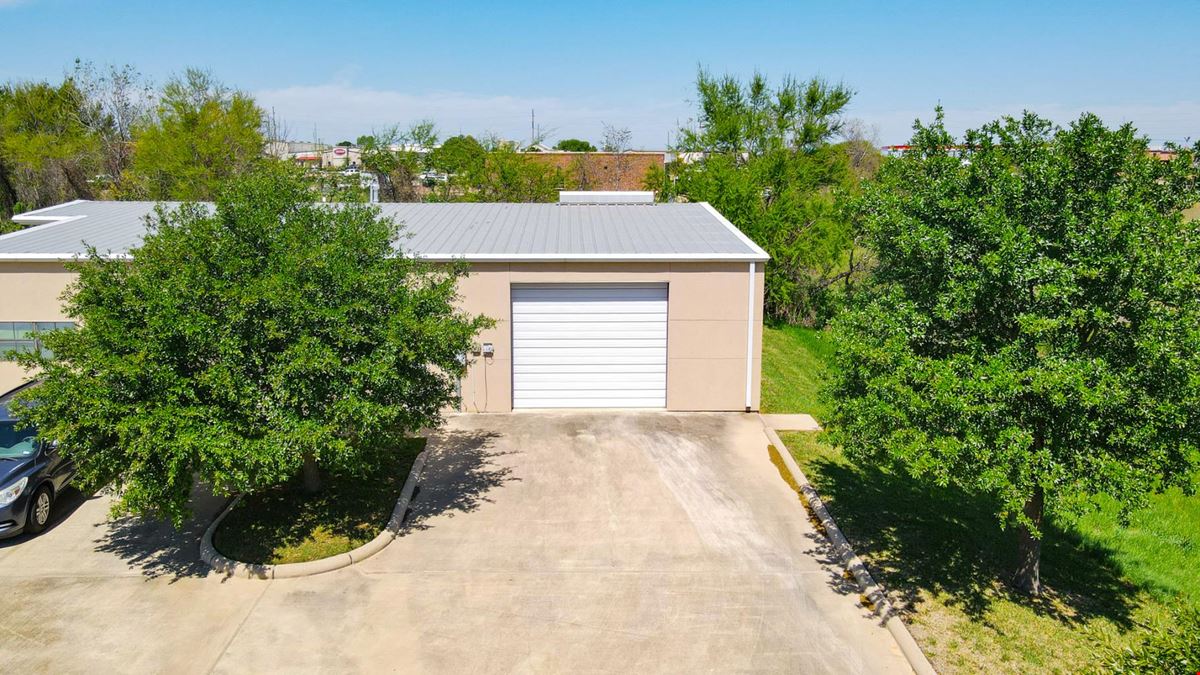 2131 W Briargate Dr