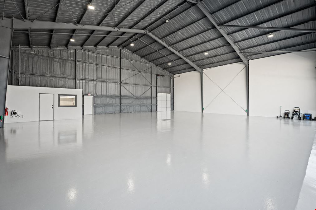 Corporate Hangar at Waco Regional Airport