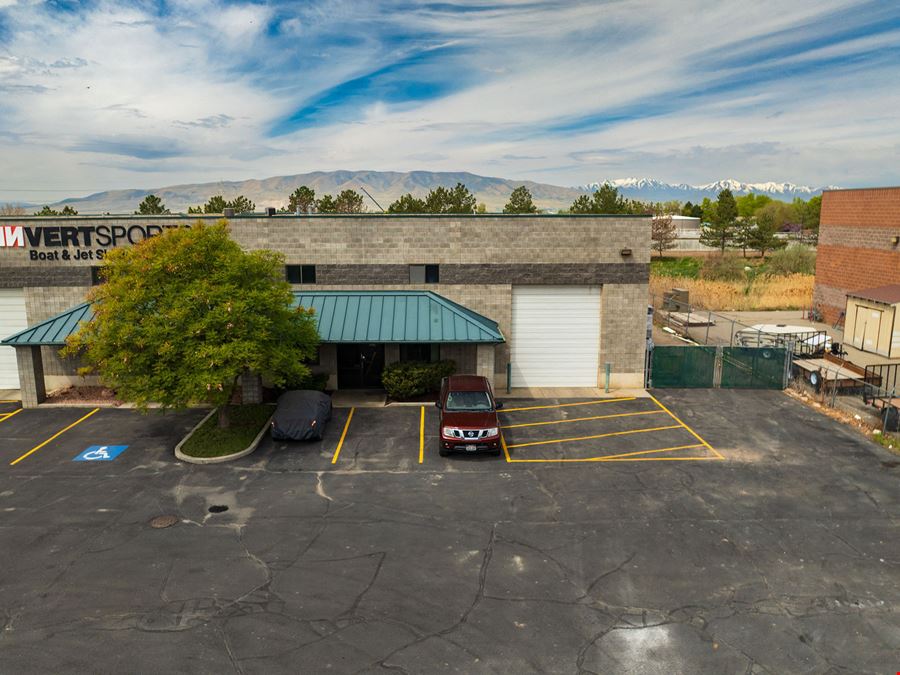 Flex Warehouse with Dedicated Yard
